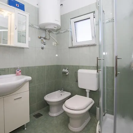 Alen Apartment *