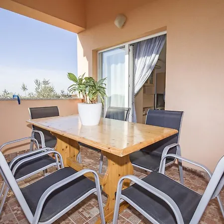 Apartment Alen
