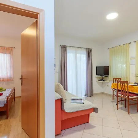 Alen Apartmán Fažana